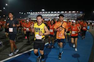 BIB: 2362, 4938, 21917, 29271
                            <button type="button" onclick="openModal(10780092)" class="btn btn-primary btn-sm float-right btn-popup" data-toggle="modal" data-target=".modal-high-quality">
                        <i class="fas fa-shopping-cart"></i> Add to Cart
                    </button>
                                            <button type="button" onclick="isThisMe(10780092, true)" class="btn btn-success btn-sm float-right btn-popup btn-isme hidden" data-toggle="tooltip" data-placement="bottom" title="นี่คือรูปของคุณใช่ไหม คลิกที่นี่เพื่อเอาเข้าอัลบั้ม">
                        <i class="fas fa-plus"></i> Add to album
                    </button>
                    <button type="button" onclick="isThisMe(10780092, false)" class="btn btn-warning btn-sm float-right btn-popup btn-isnotme hidden">
                        <i class="fas fa-ban"></i> Remove from album
                    </button>